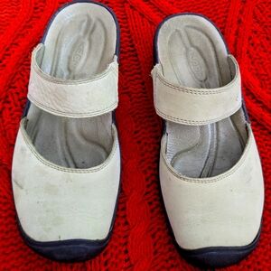 Keen Saratoga Leather Mary Jane Slip On Sandal Clog Shoes Womens Size 8